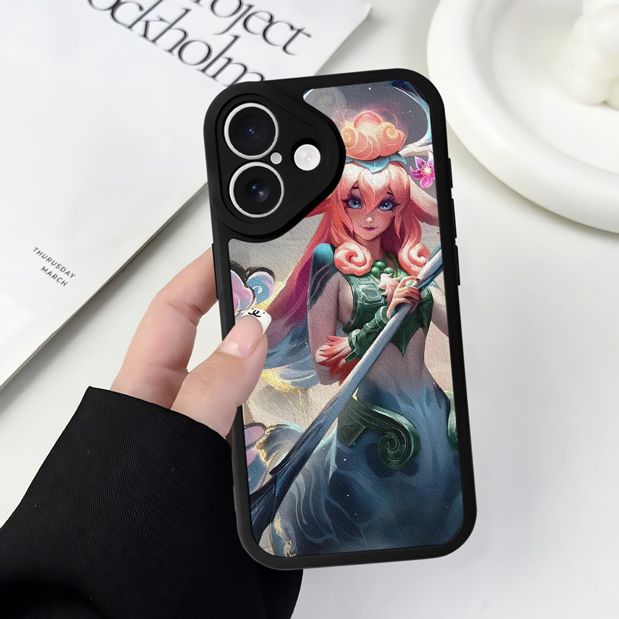 リーグ・オブ・レジェンド League of Legends LOL 【iPhone 16シリーズ対応】シリコンスマホケース（レザー調） 材質：シリコン